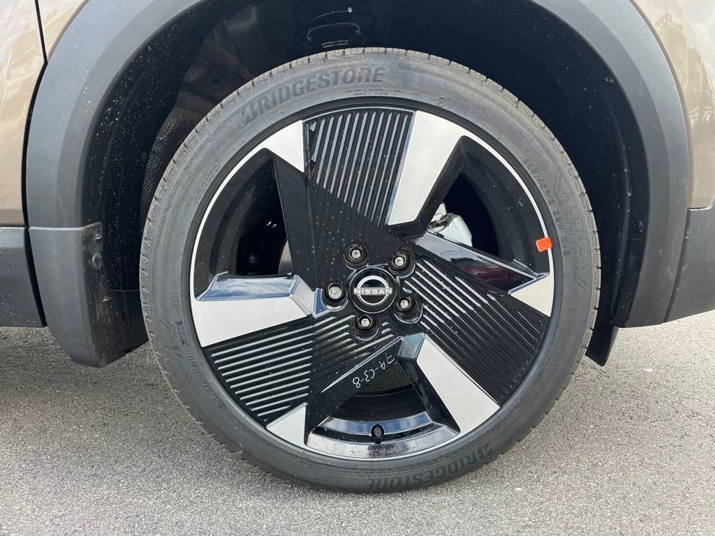 new 2025 Nissan Kicks car, priced at $31,209