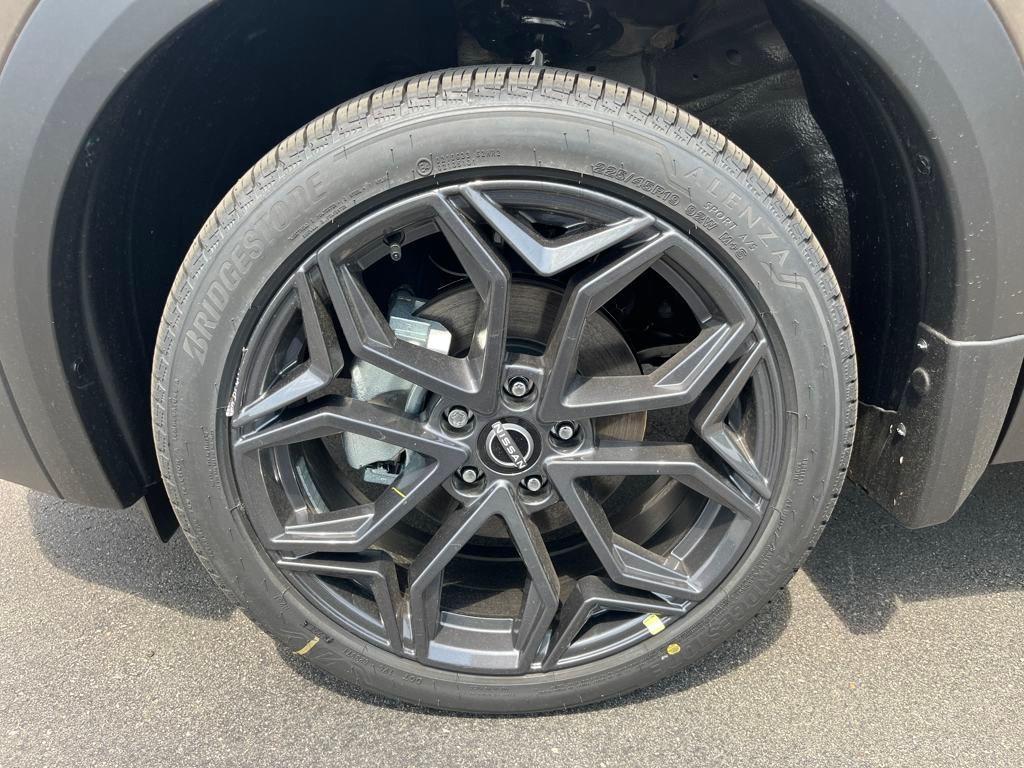 new 2025 Nissan Kicks car, priced at $28,521