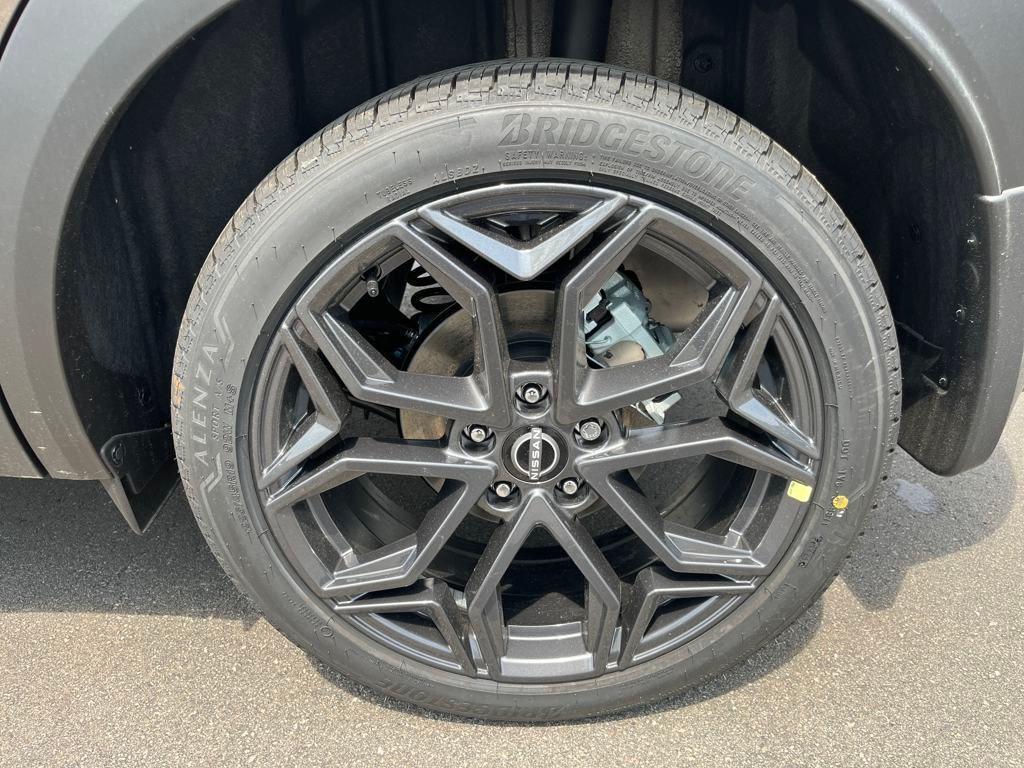 new 2025 Nissan Kicks car, priced at $28,521