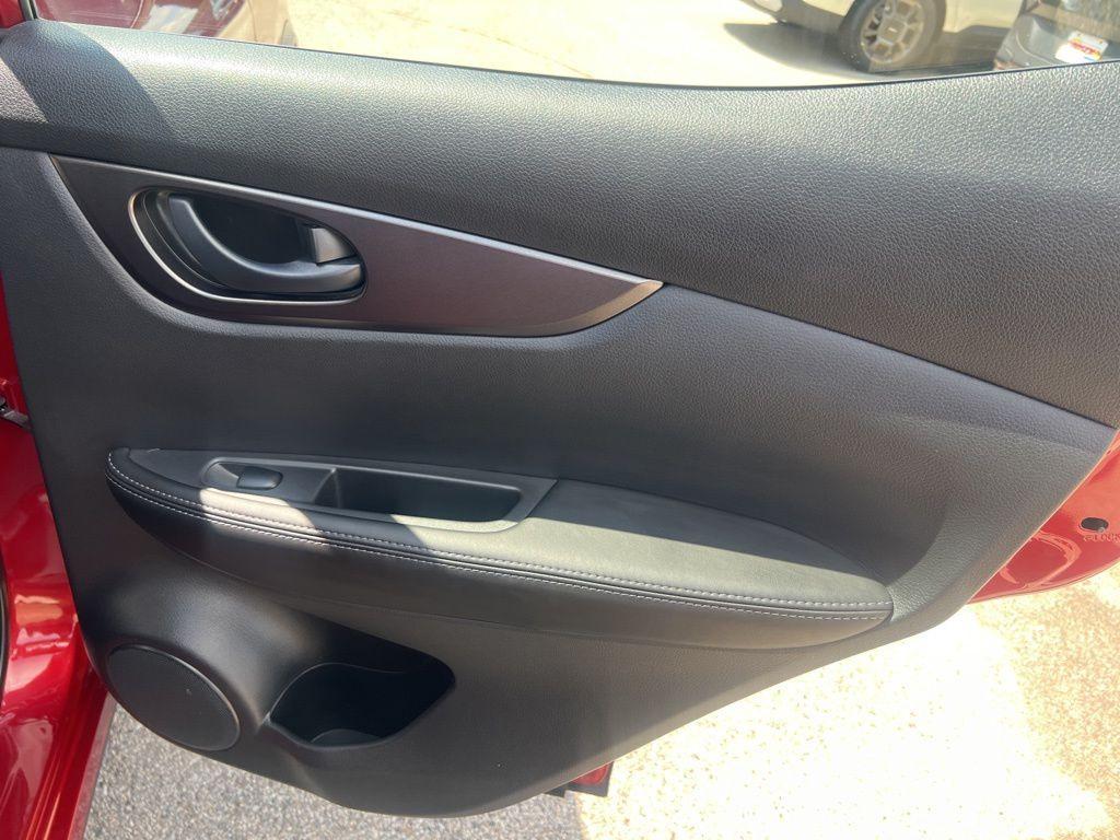 used 2022 Nissan Rogue Sport car, priced at $23,799