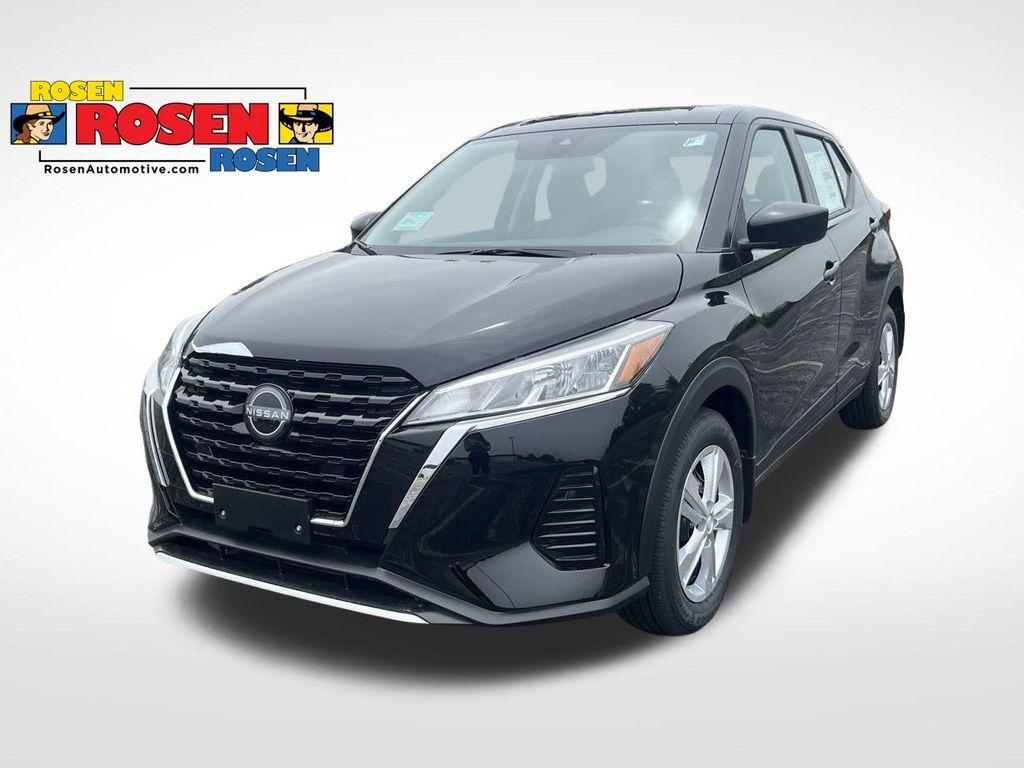 new 2025 Nissan Kicks Play car, priced at $22,057