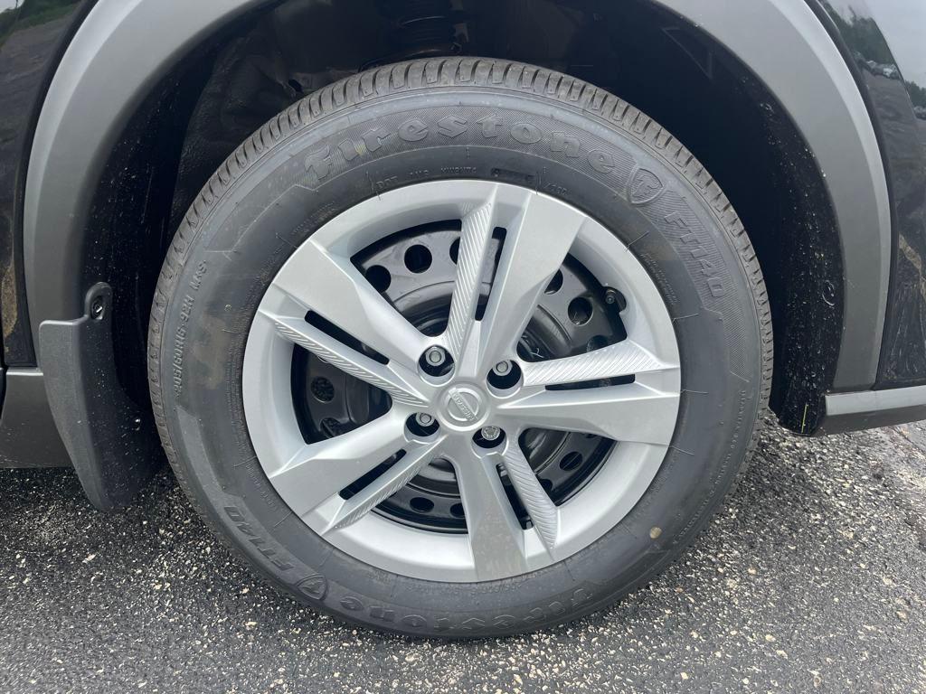 new 2025 Nissan Kicks Play car, priced at $22,057