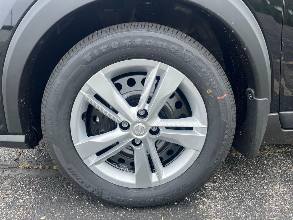 new 2025 Nissan Kicks Play car, priced at $22,057