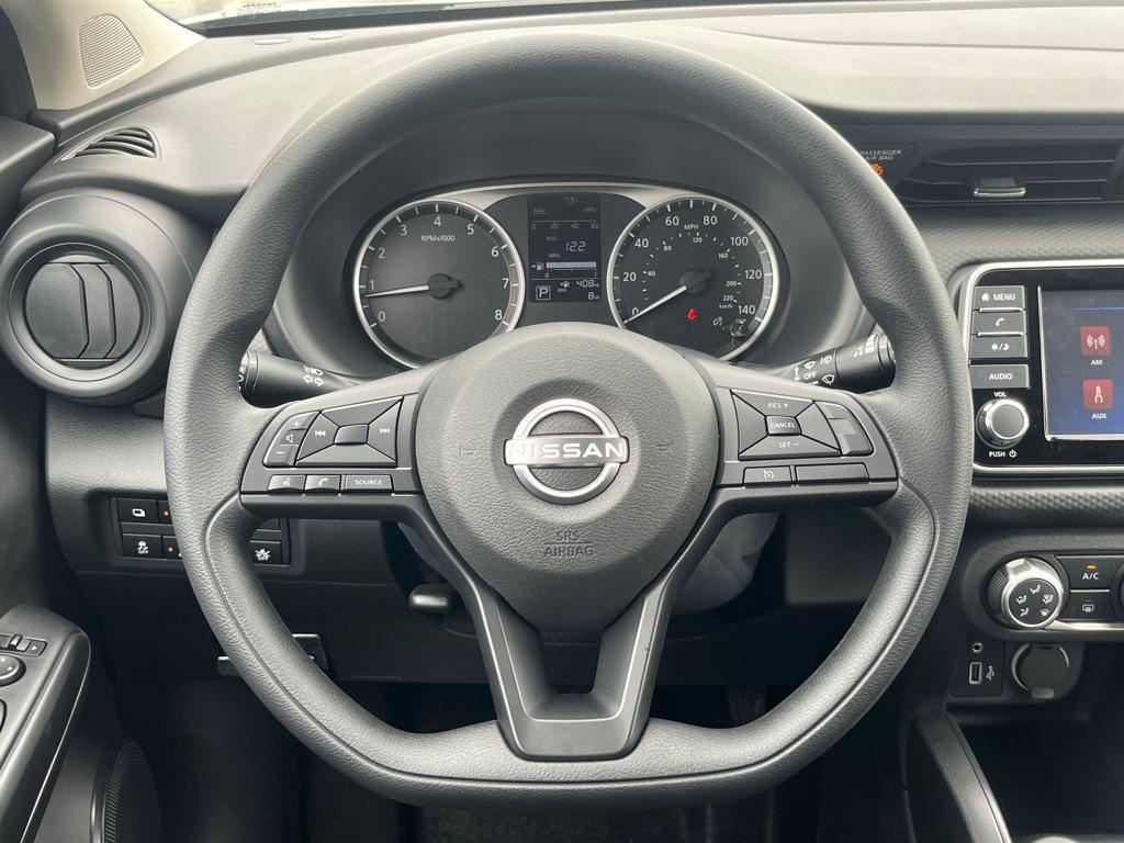 new 2025 Nissan Kicks Play car, priced at $22,057