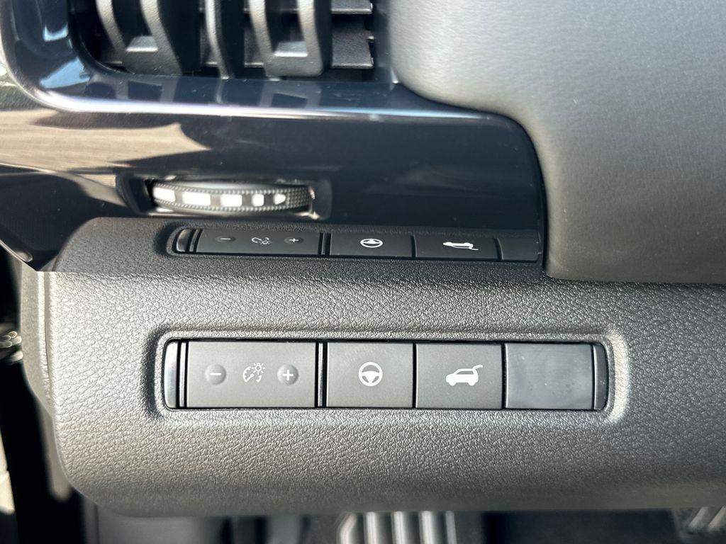 new 2025 Nissan Pathfinder car, priced at $40,405