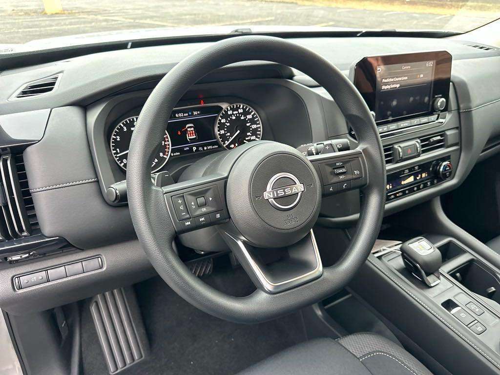 new 2025 Nissan Pathfinder car, priced at $39,023