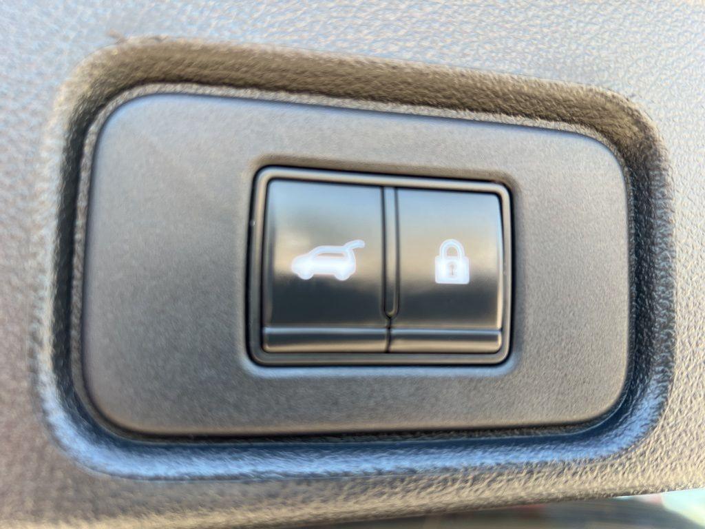 used 2022 Nissan Pathfinder car, priced at $33,164