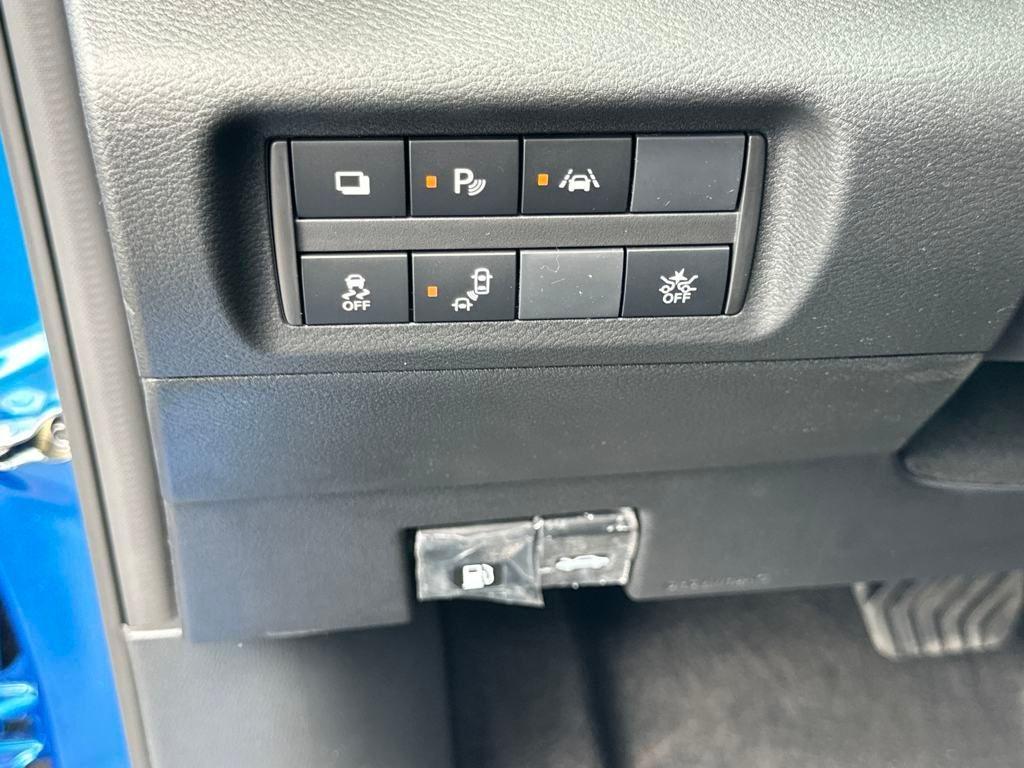 new 2025 Nissan Kicks Play car, priced at $22,257