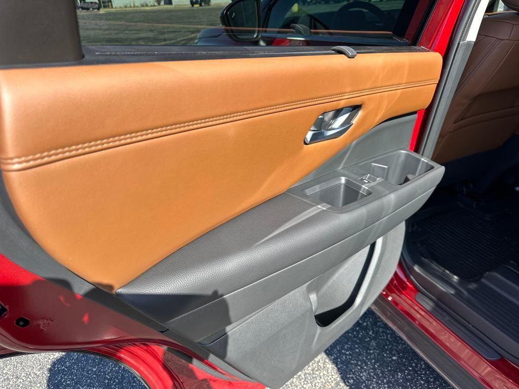 new 2025 Nissan Pathfinder car, priced at $50,170
