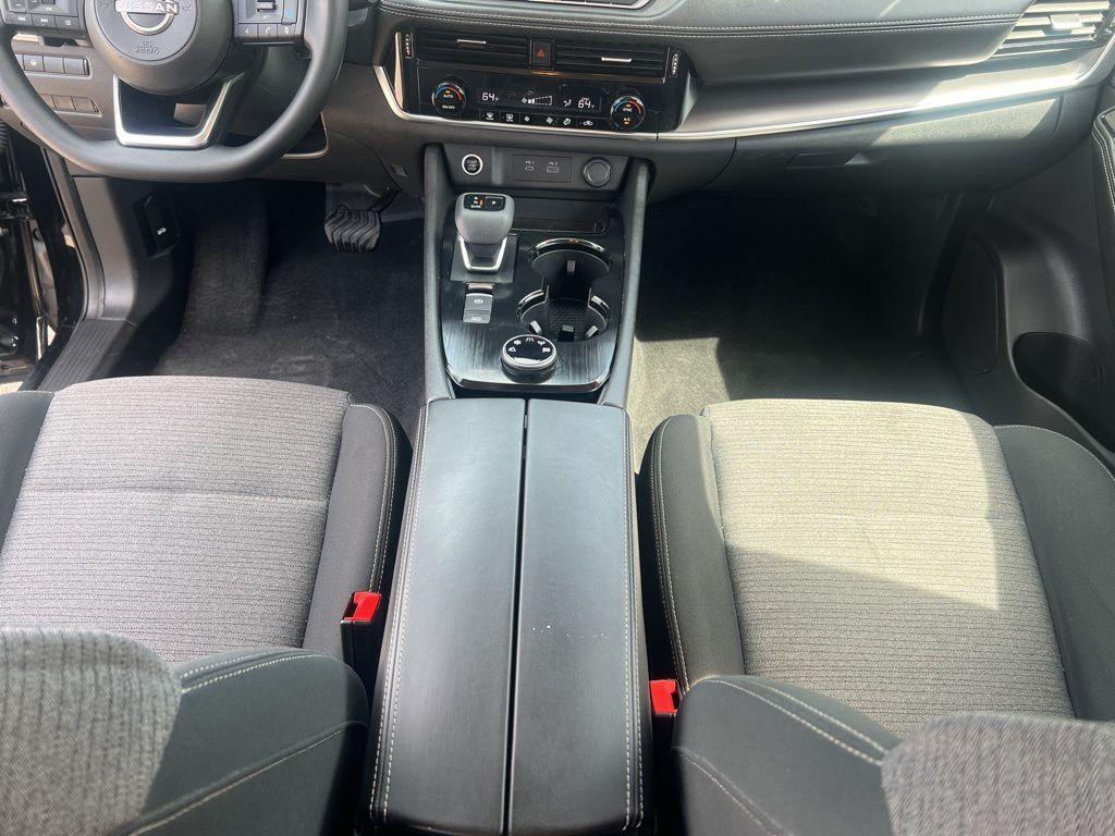 used 2022 Nissan Rogue car, priced at $24,999