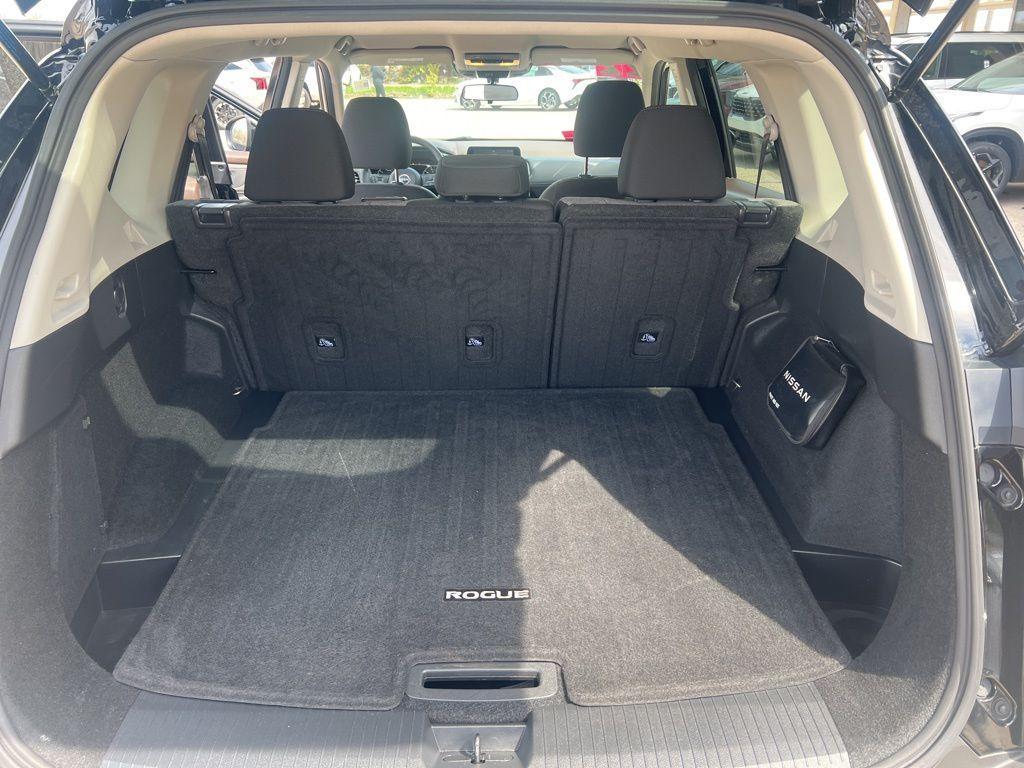 used 2022 Nissan Rogue car, priced at $24,999