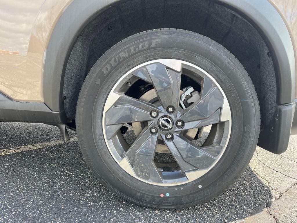 new 2025 Nissan Rogue car, priced at $33,506