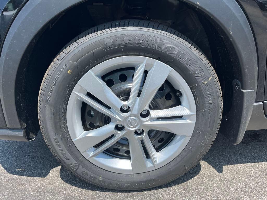 new 2025 Nissan Kicks Play car, priced at $22,057