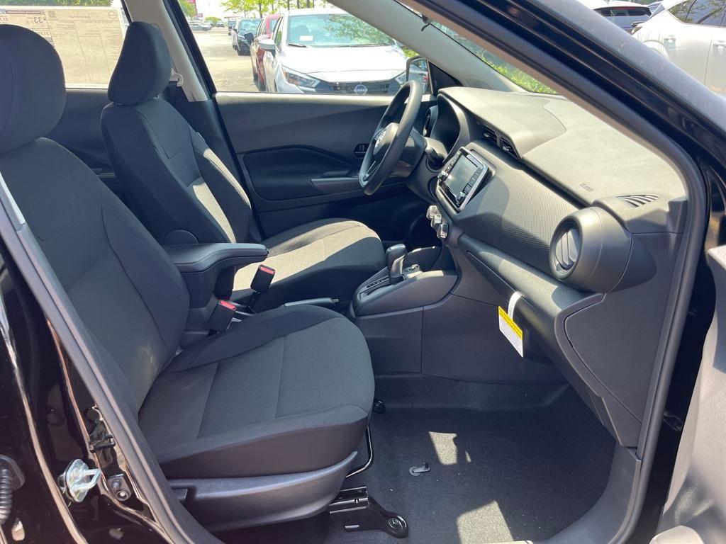new 2025 Nissan Kicks Play car, priced at $22,057