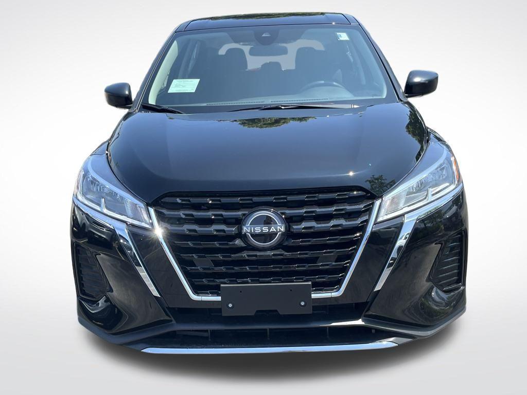 new 2025 Nissan Kicks Play car, priced at $22,057