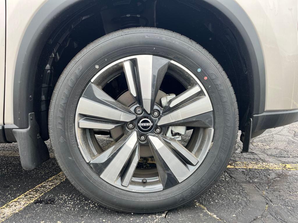 new 2025 Nissan Rogue car, priced at $36,816