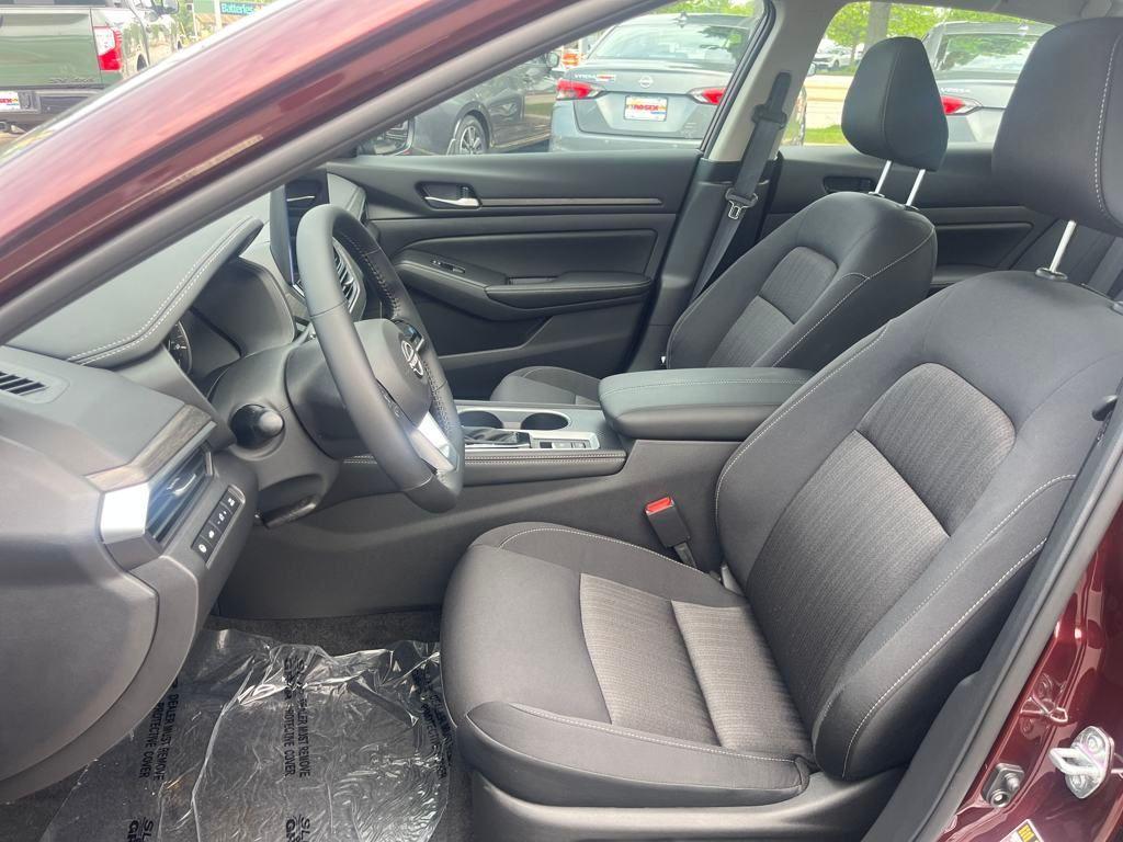 new 2025 Nissan Altima car, priced at $30,777