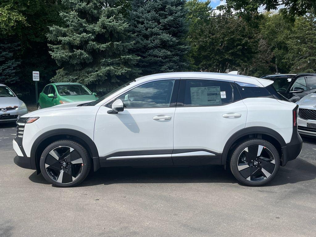 new 2025 Nissan Kicks car, priced at $29,912