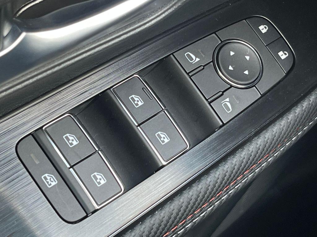 new 2025 Nissan Kicks car, priced at $29,912