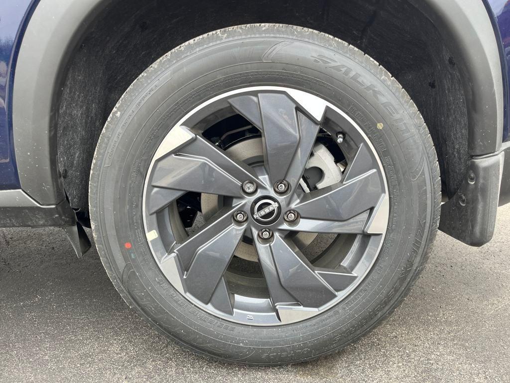 new 2025 Nissan Rogue car, priced at $29,904
