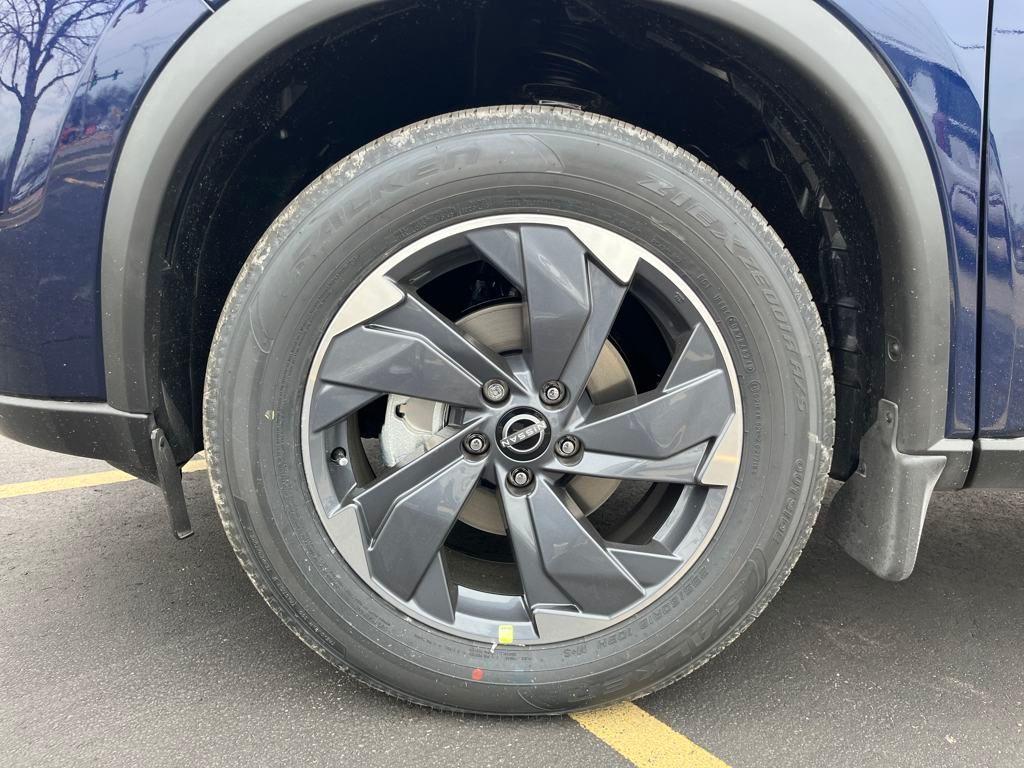 new 2025 Nissan Rogue car, priced at $29,904