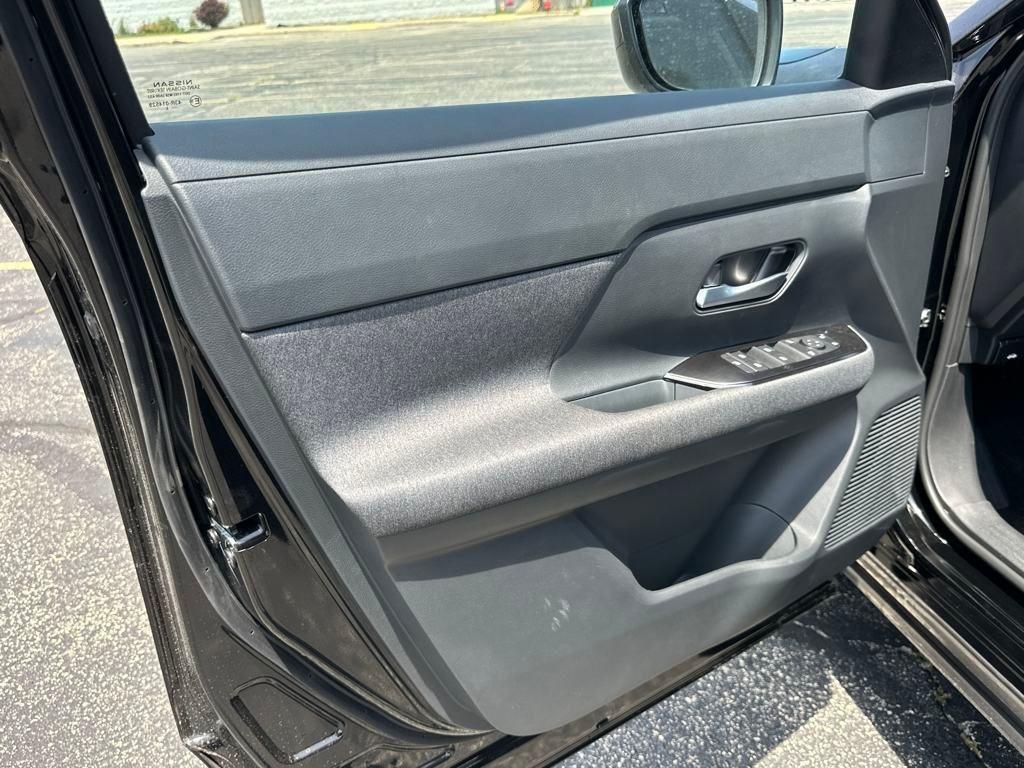new 2025 Nissan Kicks car, priced at $25,660