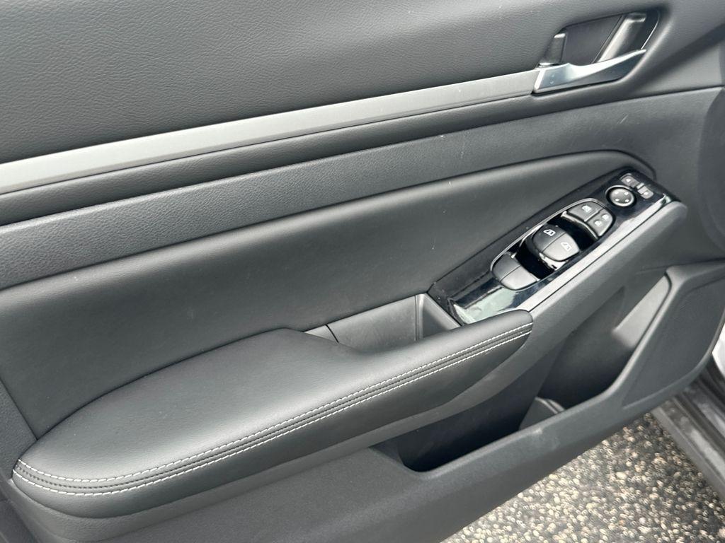 new 2025 Nissan Altima car, priced at $34,295