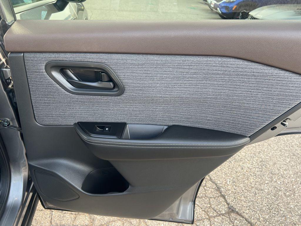 used 2022 Nissan Rogue car, priced at $25,999