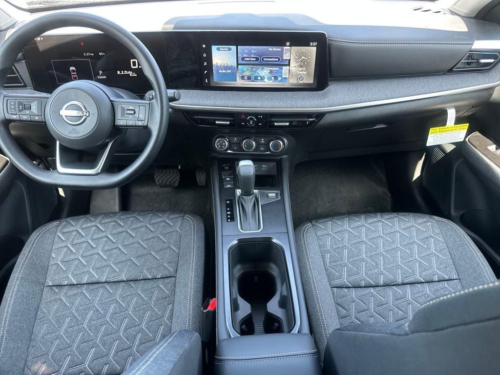 new 2025 Nissan Kicks car, priced at $26,117