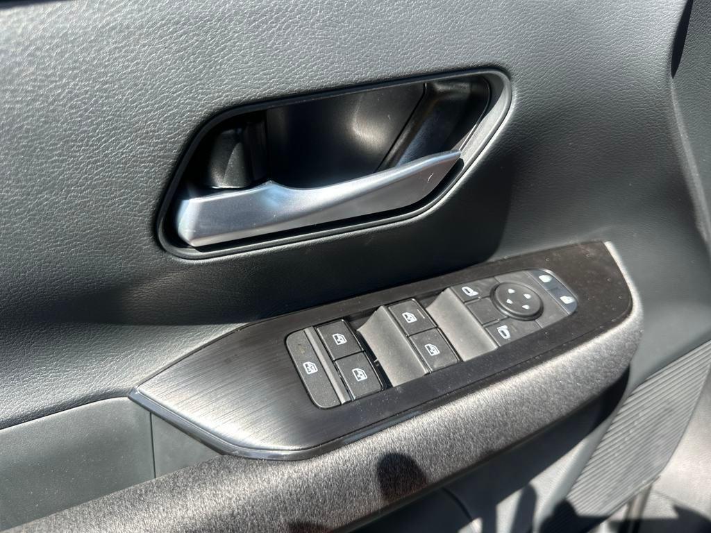 new 2025 Nissan Kicks car, priced at $26,117