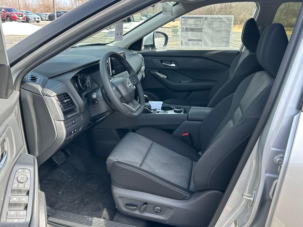 new 2025 Nissan Rogue car, priced at $31,738