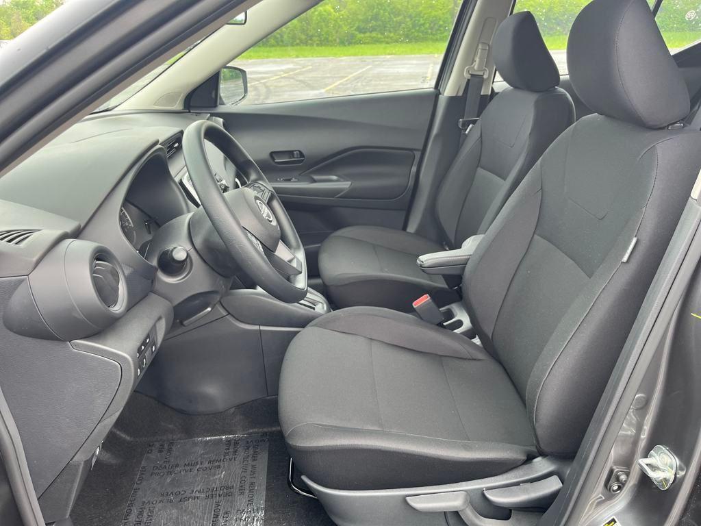 new 2025 Nissan Kicks Play car, priced at $22,362