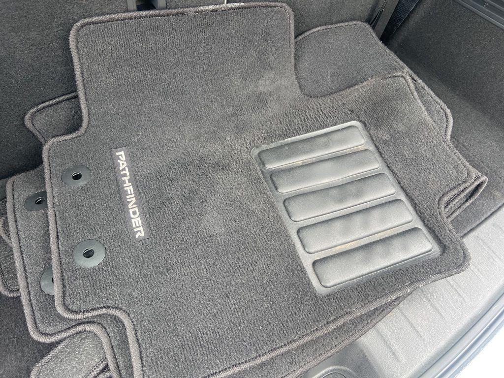 used 2024 Nissan Pathfinder car, priced at $41,999
