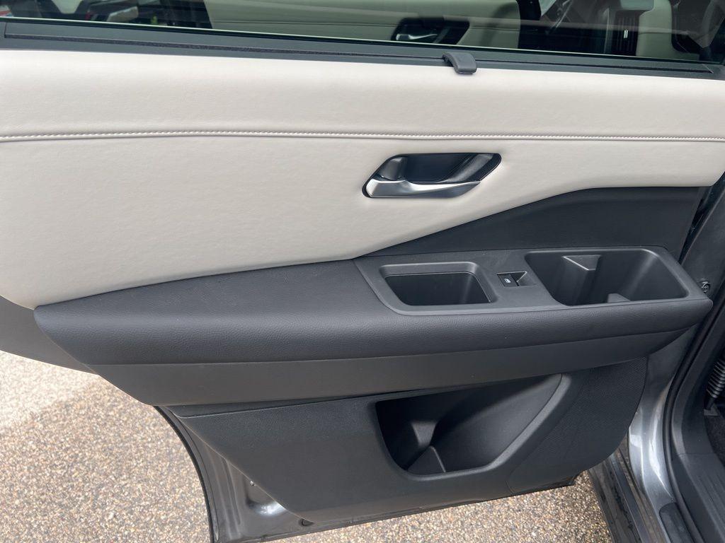 used 2024 Nissan Pathfinder car, priced at $41,999