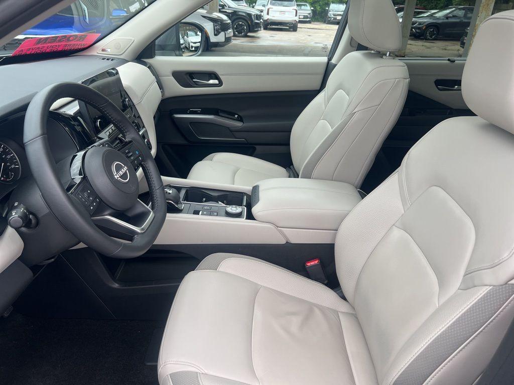 used 2024 Nissan Pathfinder car, priced at $41,999