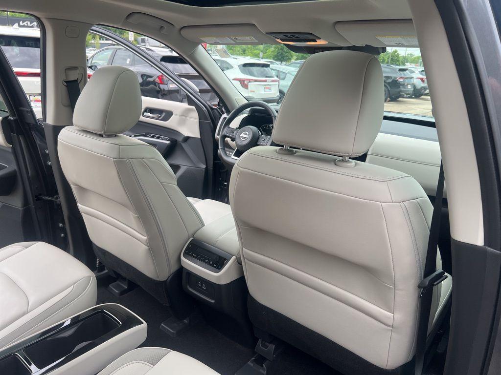 used 2024 Nissan Pathfinder car, priced at $41,999