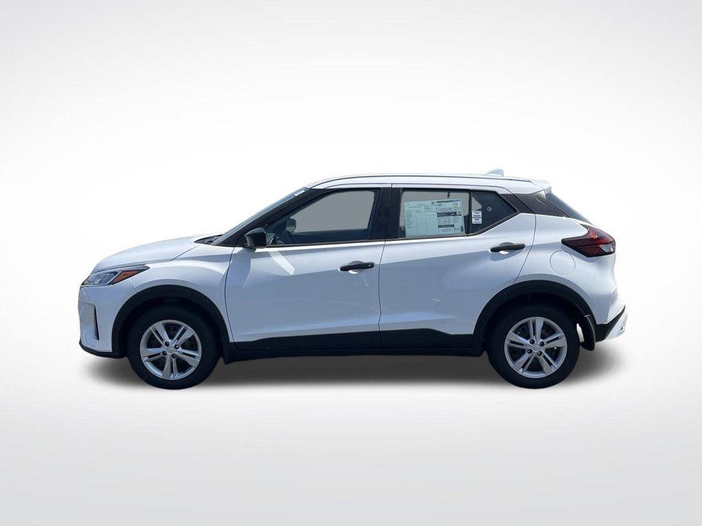 new 2025 Nissan Kicks Play car, priced at $22,057