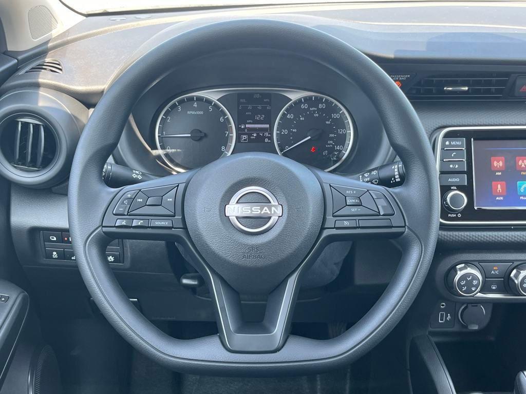 new 2025 Nissan Kicks Play car, priced at $22,057