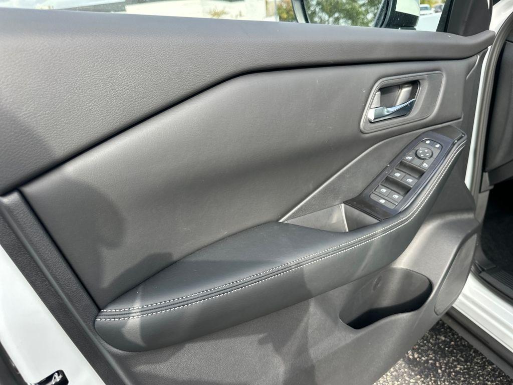 new 2026 Nissan Rogue car, priced at $31,565