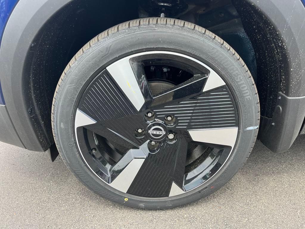 new 2025 Nissan Kicks car, priced at $27,810