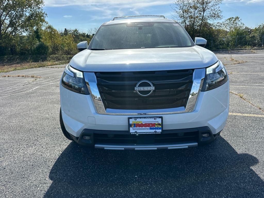 new 2025 Nissan Pathfinder car, priced at $43,641