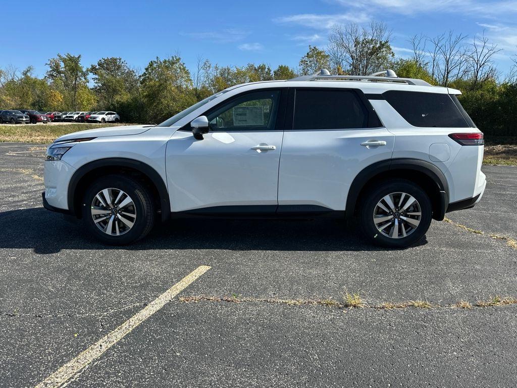 new 2025 Nissan Pathfinder car, priced at $43,641