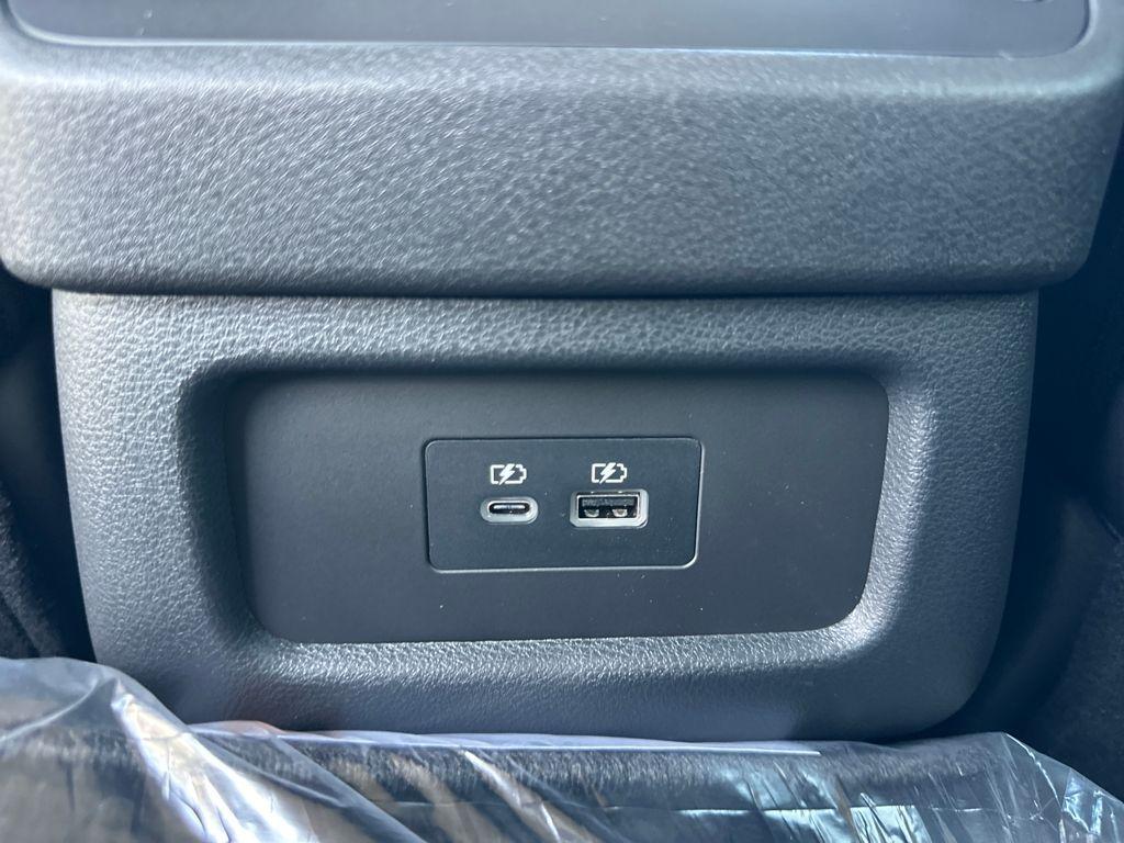 new 2025 Nissan Pathfinder car, priced at $43,641