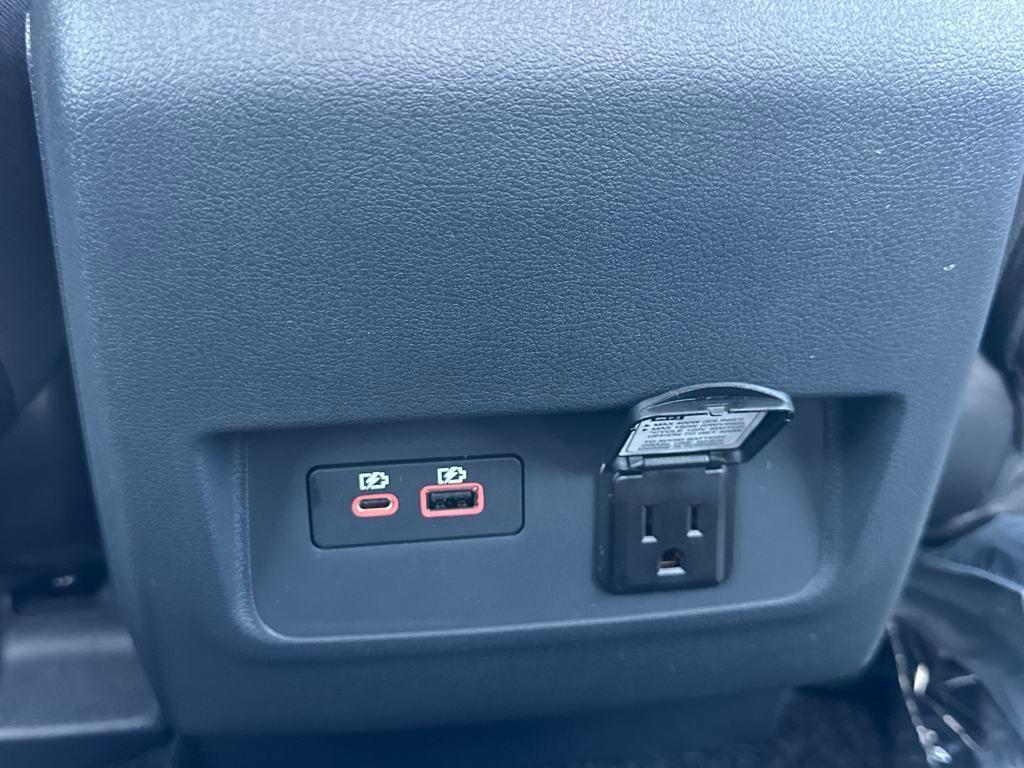 new 2025 Nissan Frontier car, priced at $39,767