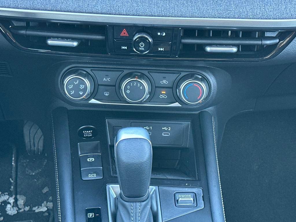 new 2025 Nissan Kicks car, priced at $25,846