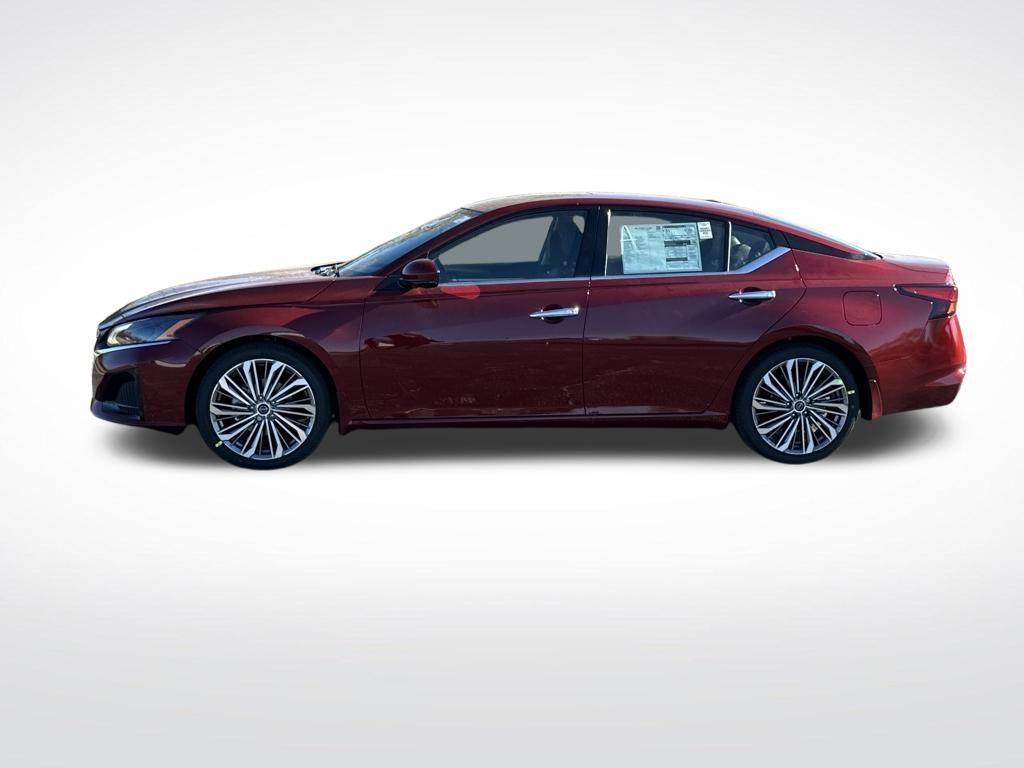 new 2025 Nissan Altima car, priced at $32,634