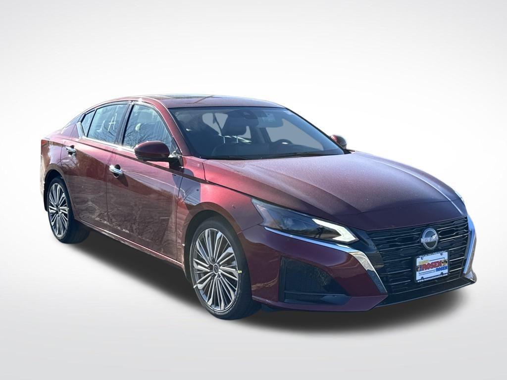 new 2025 Nissan Altima car, priced at $32,634