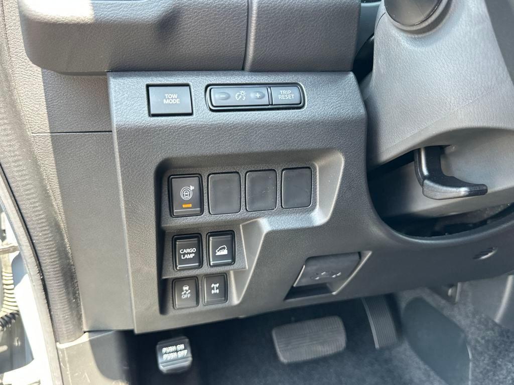 new 2025 Nissan Frontier car, priced at $42,614