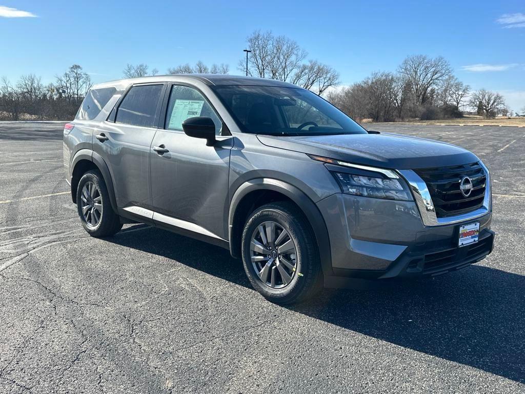new 2025 Nissan Pathfinder car, priced at $36,773
