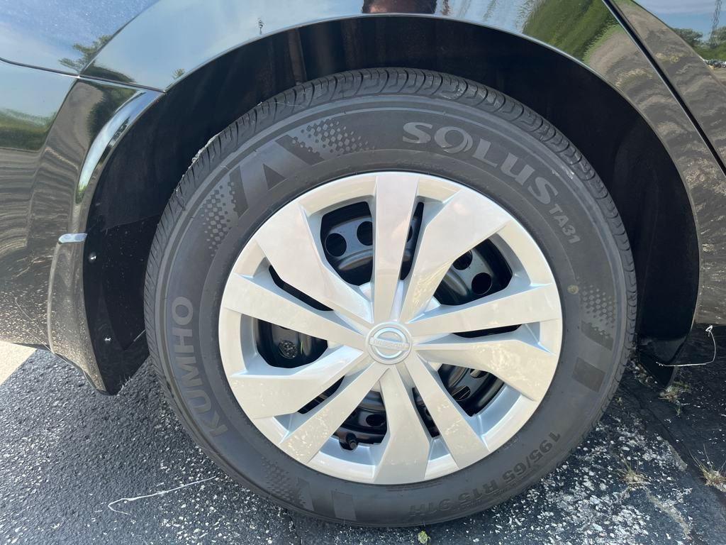 new 2025 Nissan Versa car, priced at $19,219